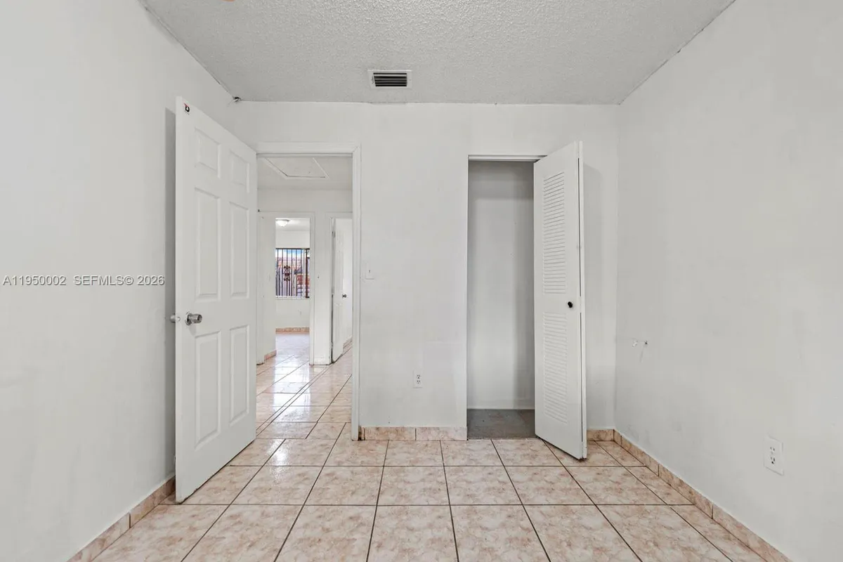 11075 SW 221st Ter, Miami FL 33170