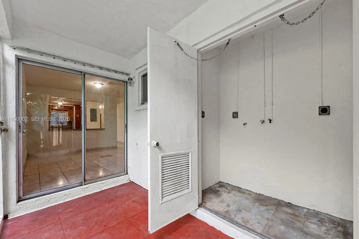 11075 SW 221st Ter, Miami FL 33170