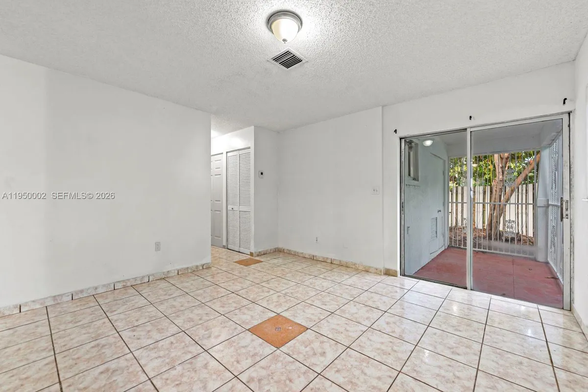 11075 SW 221st Ter, Miami FL 33170