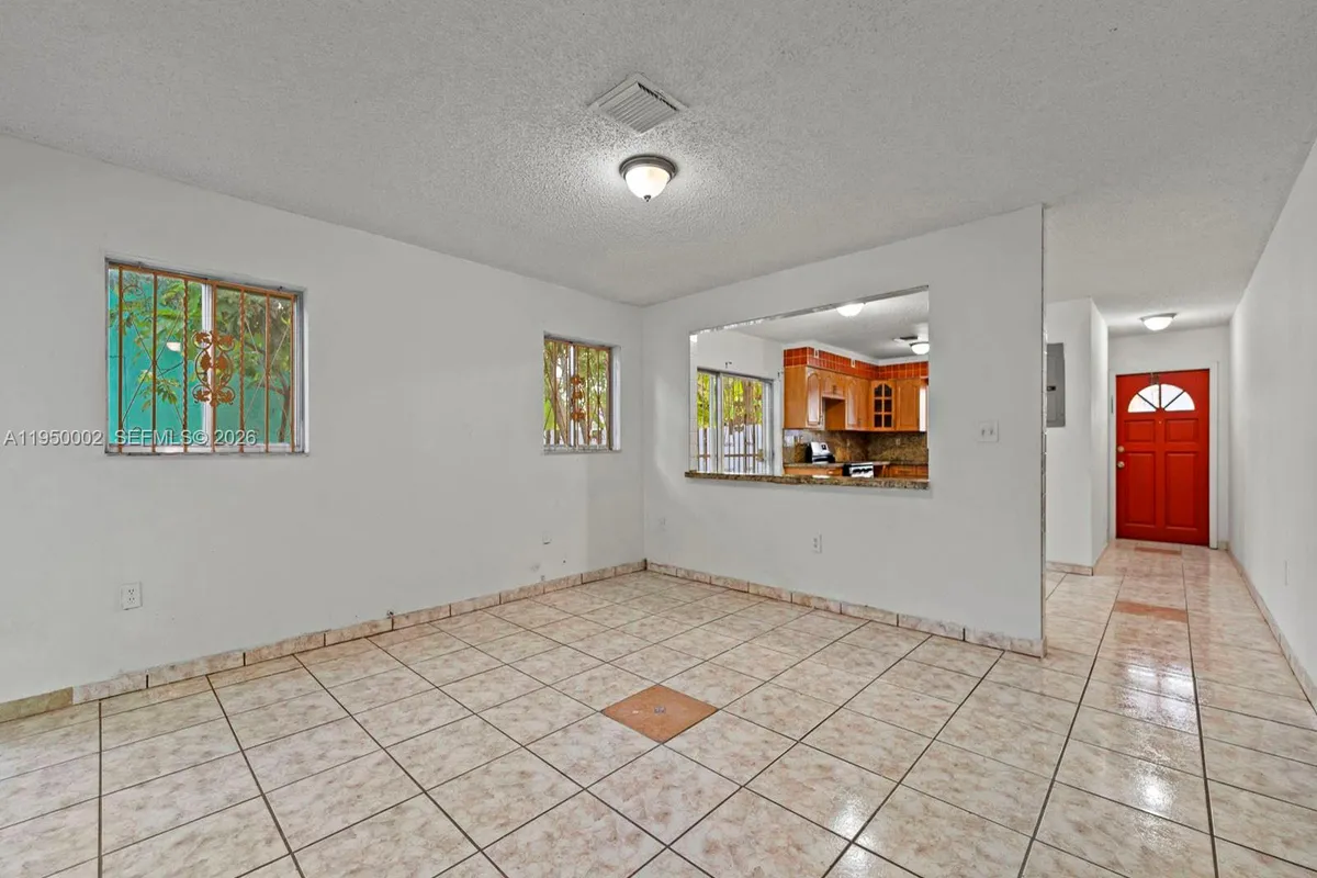 11075 SW 221st Ter, Miami FL 33170