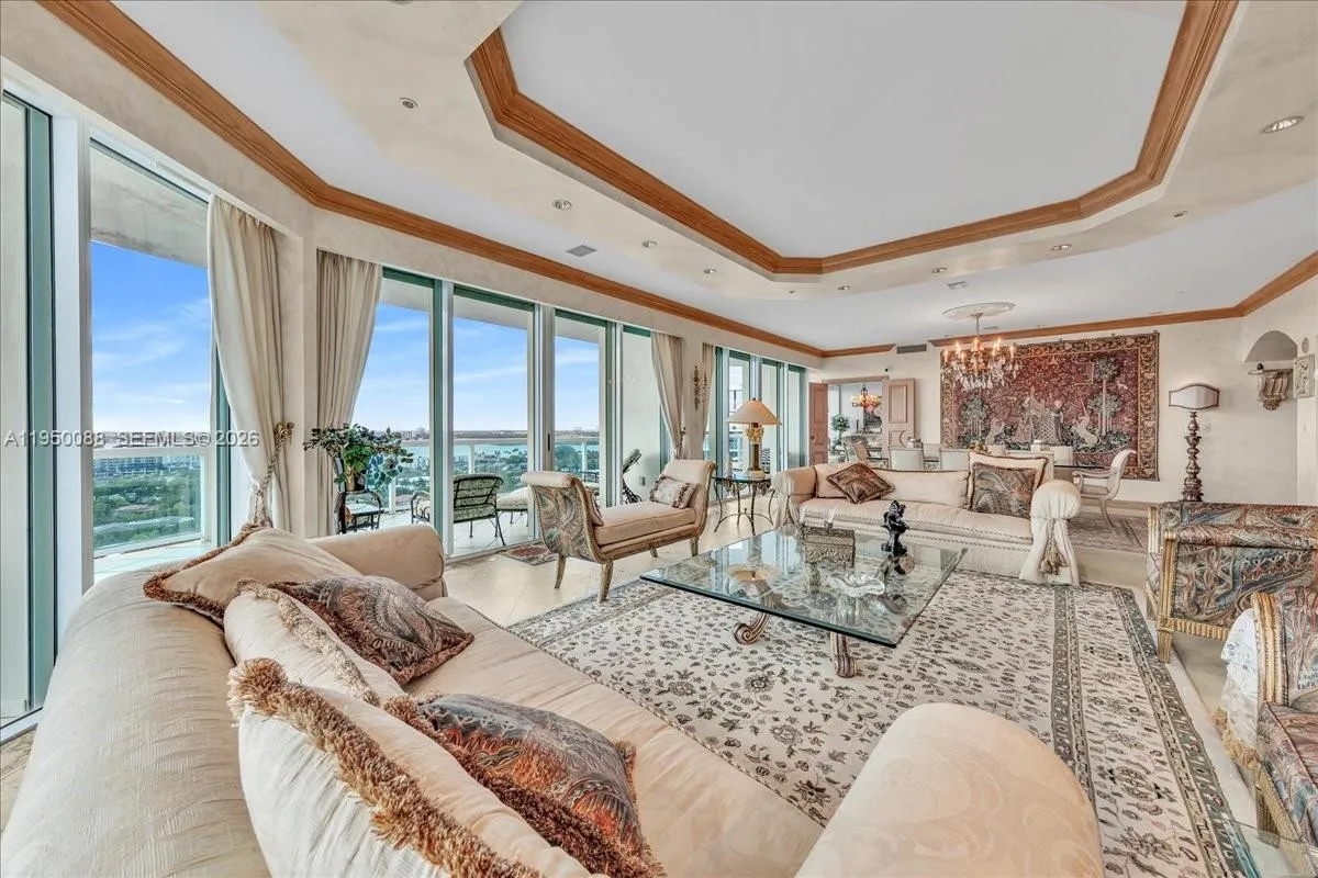 10101 Collins Ave, Bal Harbour FL 33154