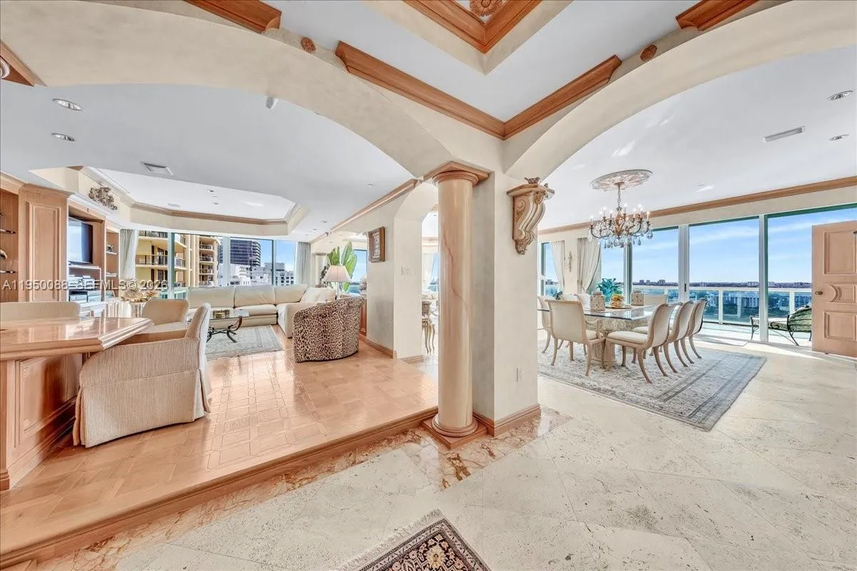 10101 Collins Ave, Bal Harbour FL 33154