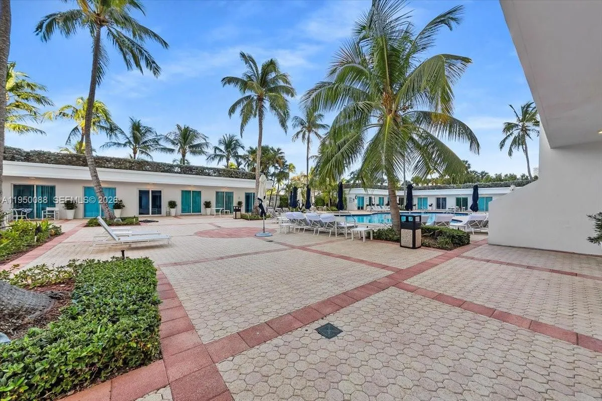 10101 Collins Ave, Bal Harbour FL 33154