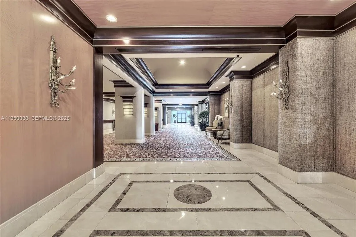 10101 Collins Ave, Bal Harbour FL 33154