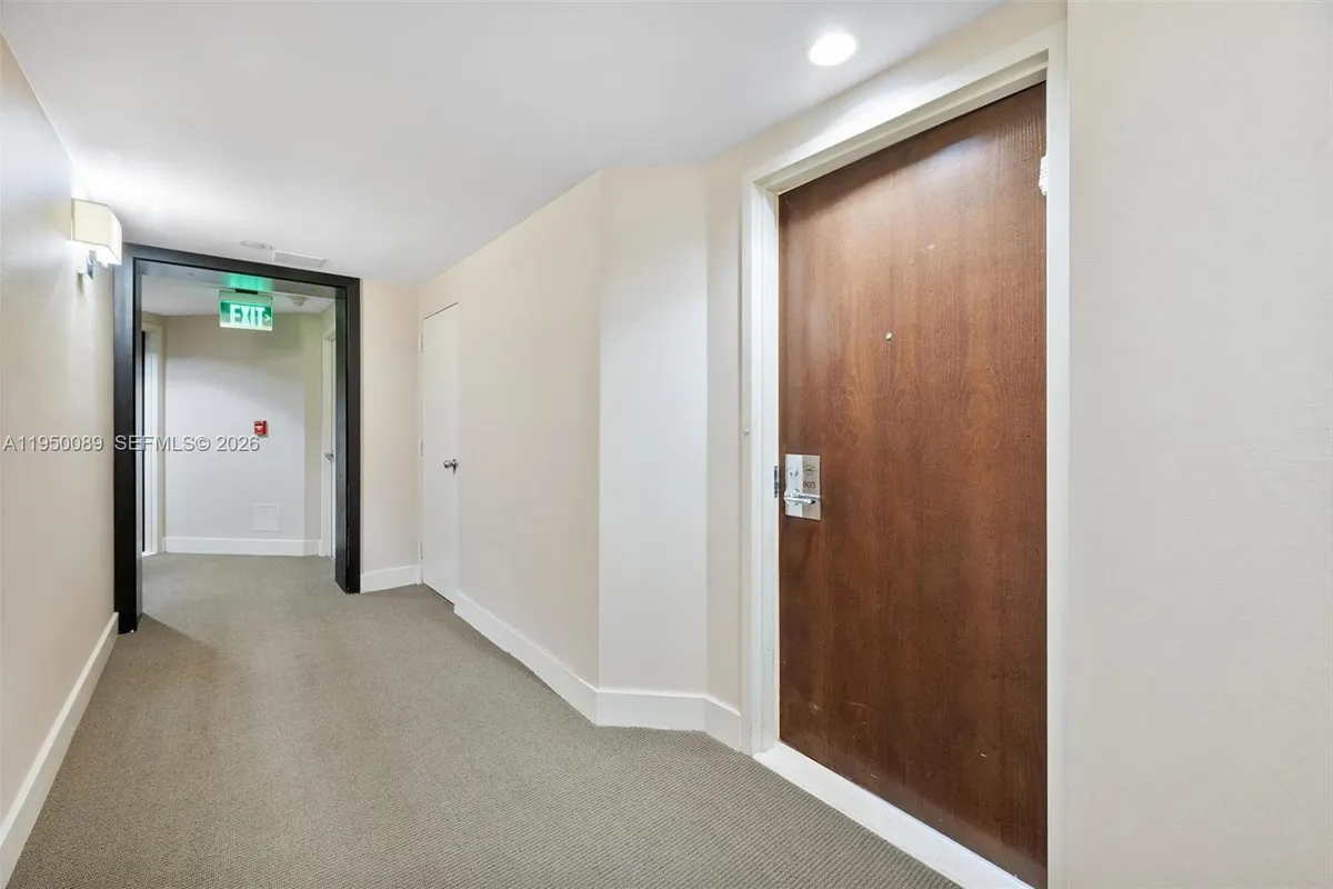 1000 E Island Blvd # 803, Aventura FL 33160