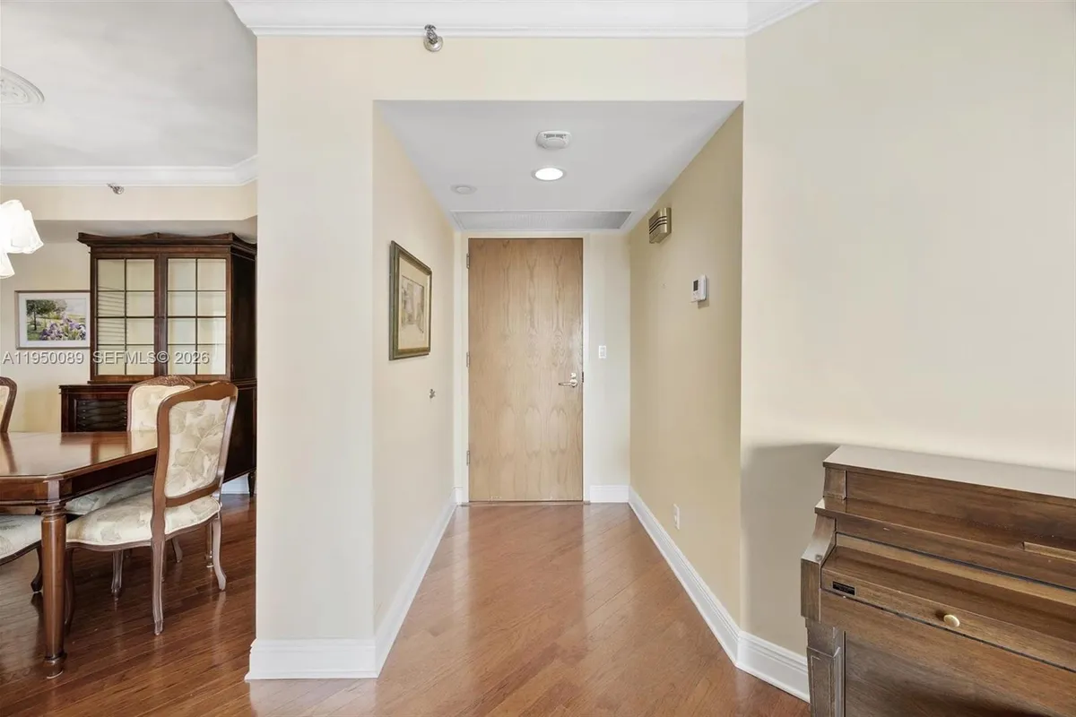 1000 E Island Blvd # 803, Aventura FL 33160