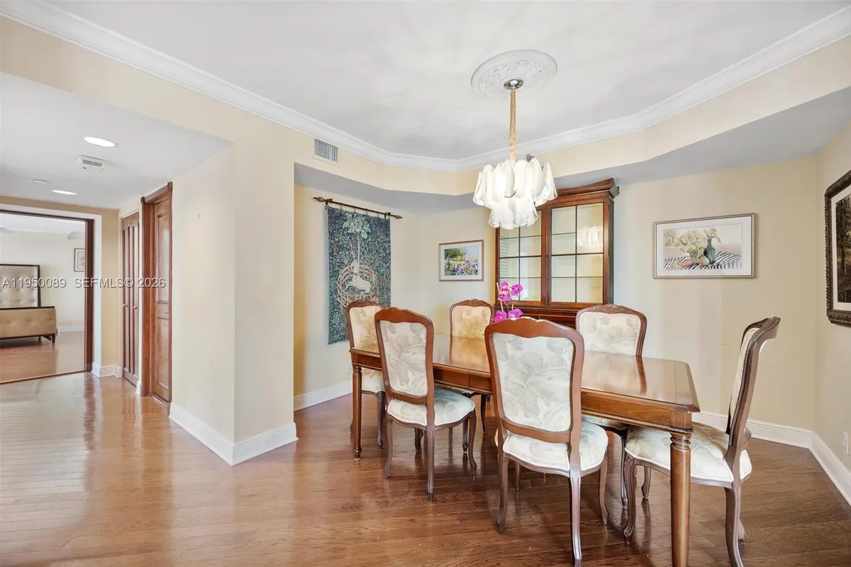 1000 E Island Blvd # 803, Aventura FL 33160