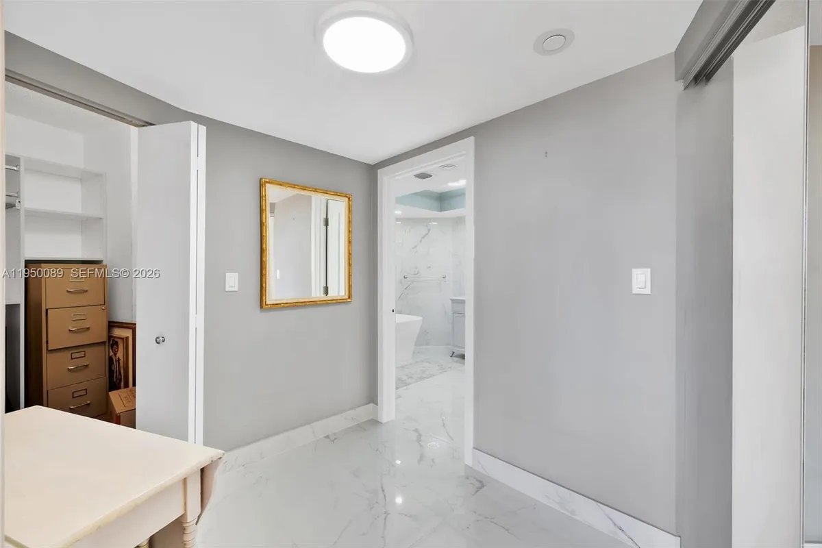 1000 E Island Blvd # 803, Aventura FL 33160