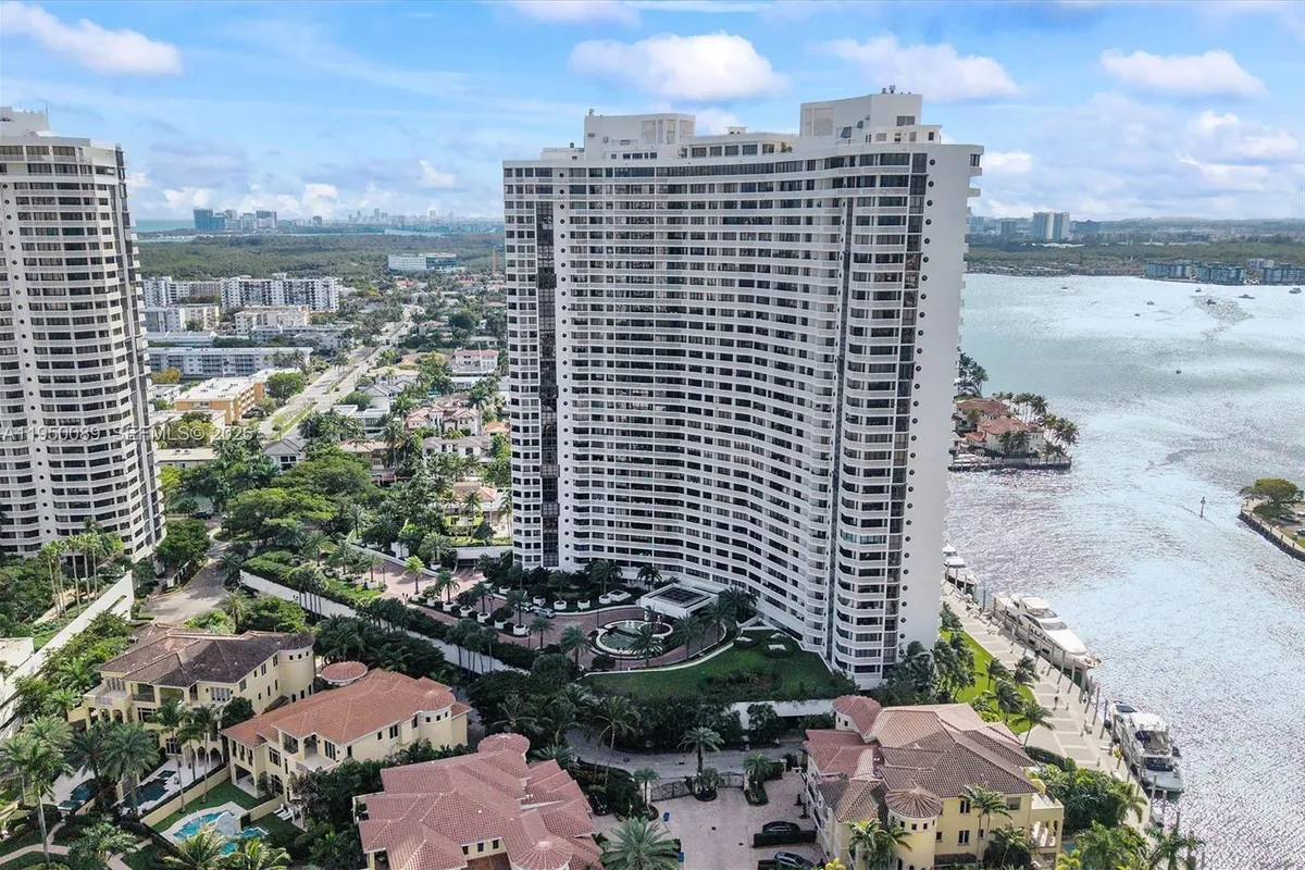 1000 E Island Blvd # 803, Aventura FL 33160