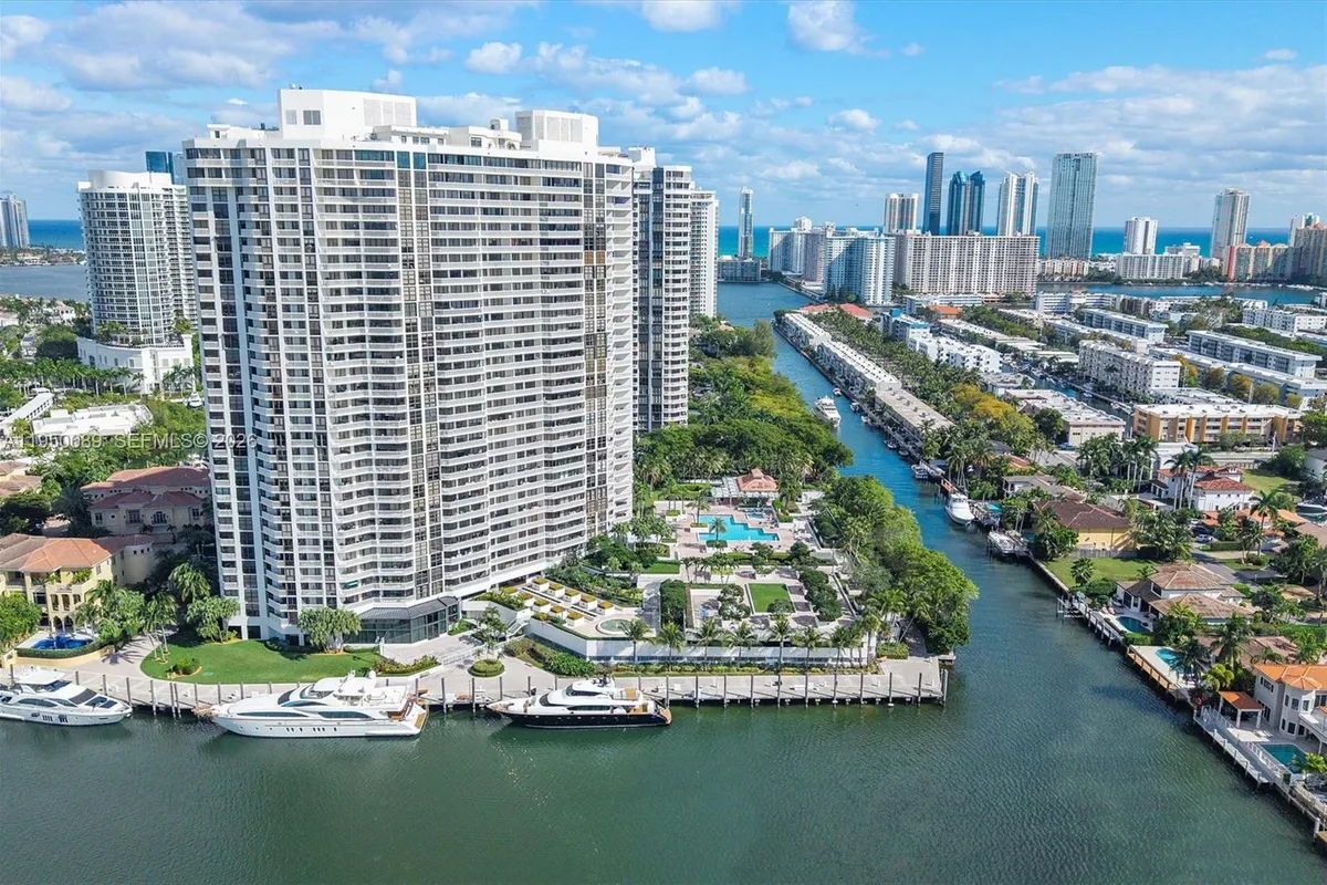 1000 E Island Blvd # 803, Aventura FL 33160