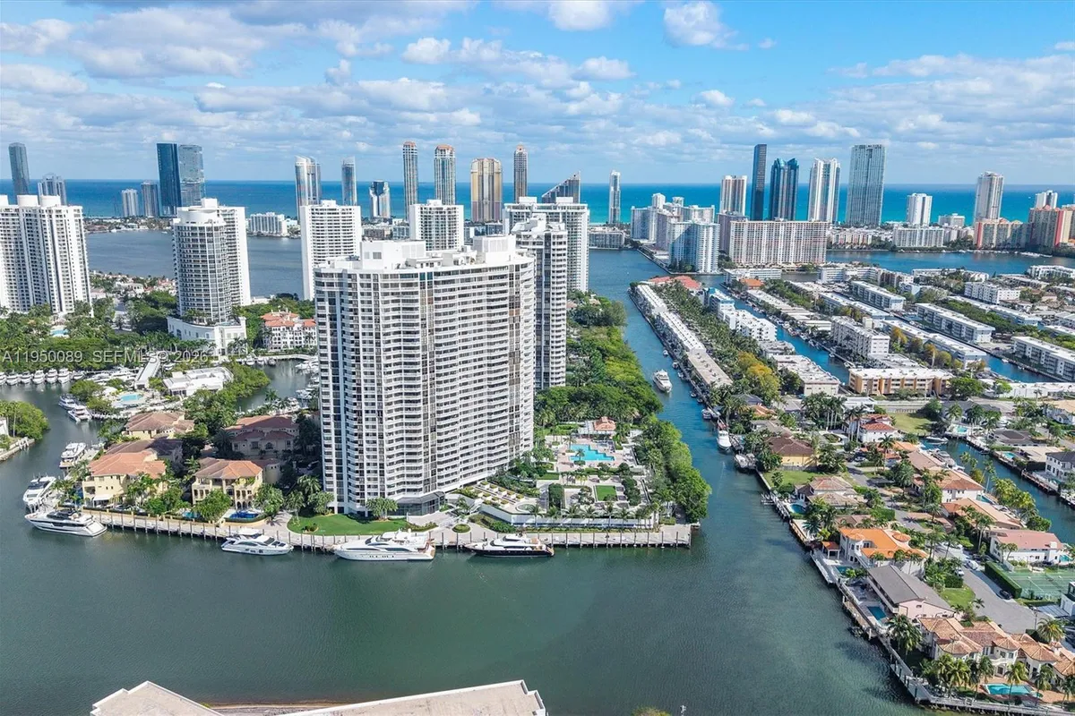 1000 E Island Blvd # 803, Aventura FL 33160