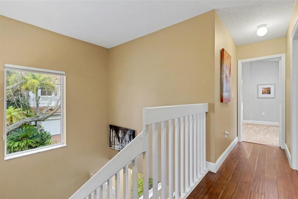 1140 Canella Ln, Hollywood FL 33019