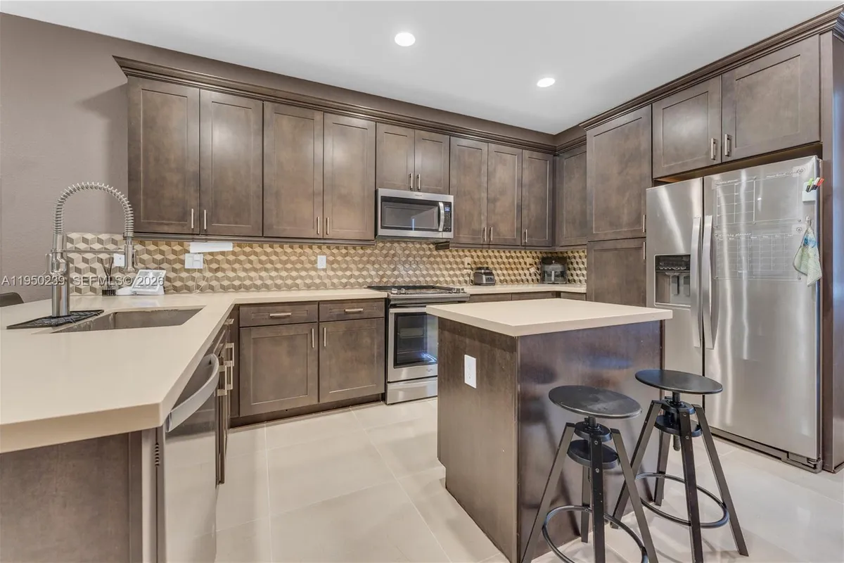 11537 SW 13th Ct, Pembroke Pines FL 33025