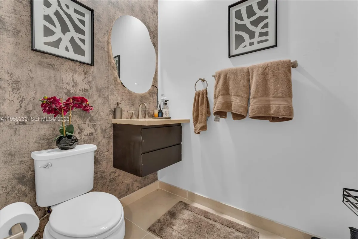 11537 SW 13th Ct, Pembroke Pines FL 33025