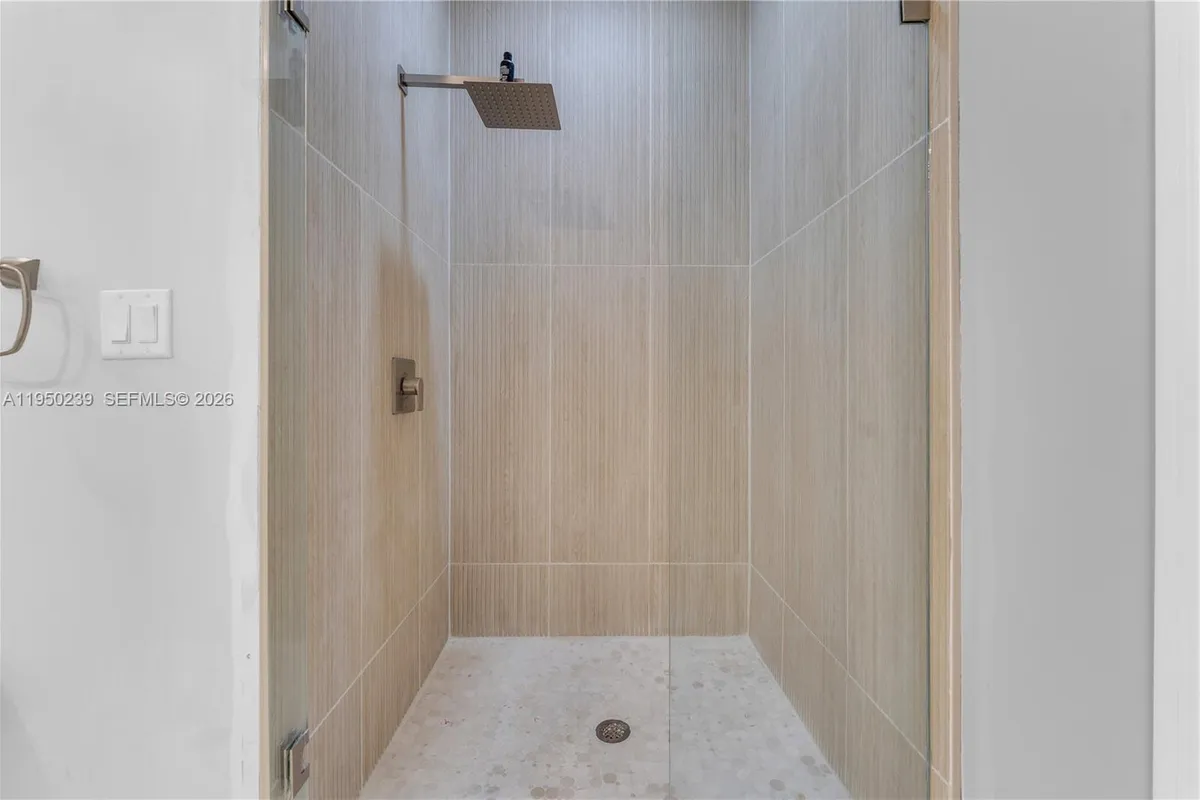 11537 SW 13th Ct, Pembroke Pines FL 33025