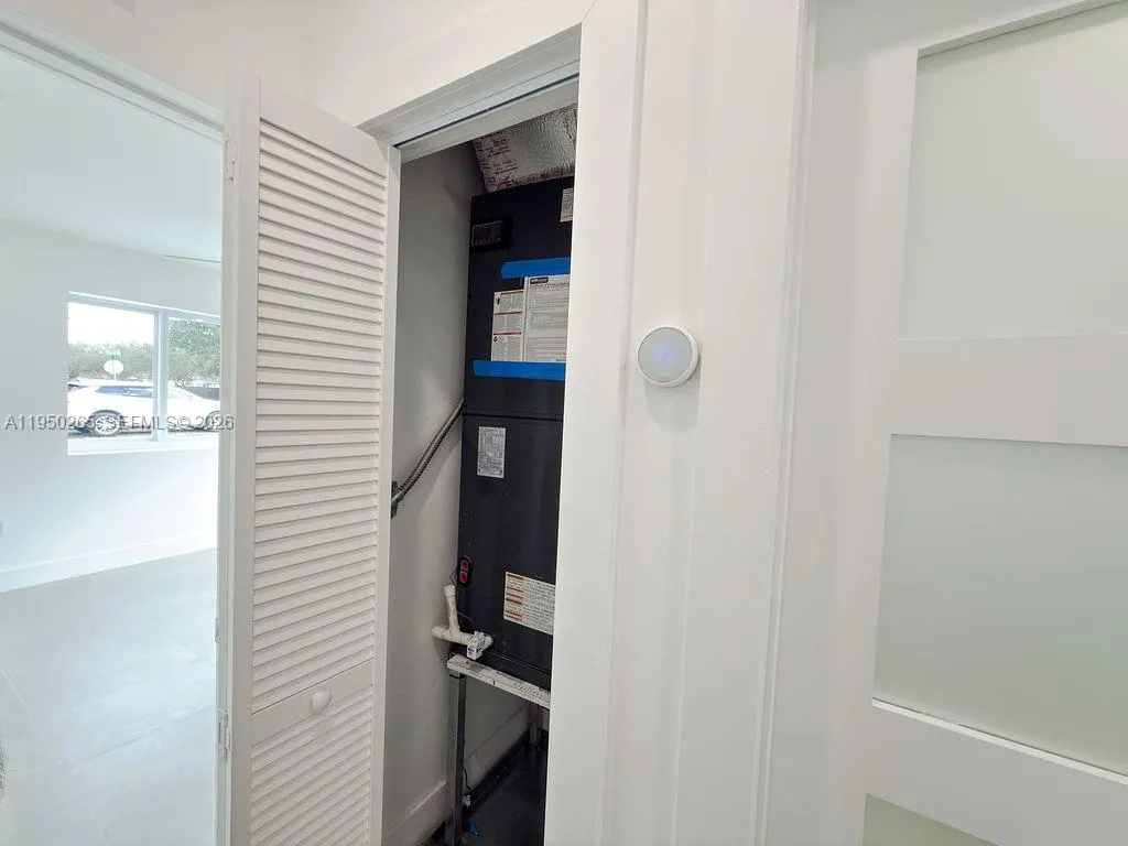 588 Palmetto Dr, Miami Springs FL 33166