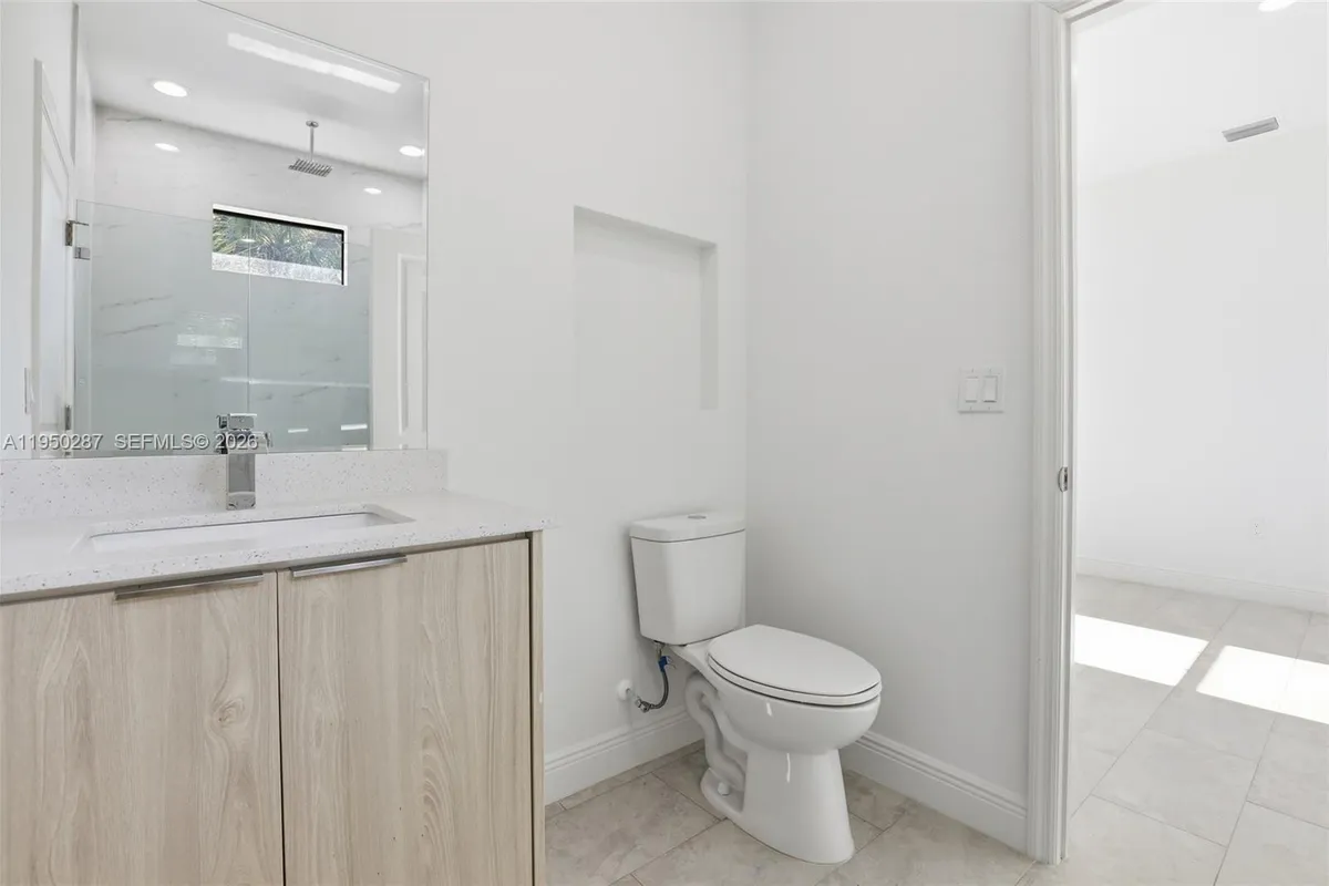 1087 Rugby Ln, La Belle FL 33935