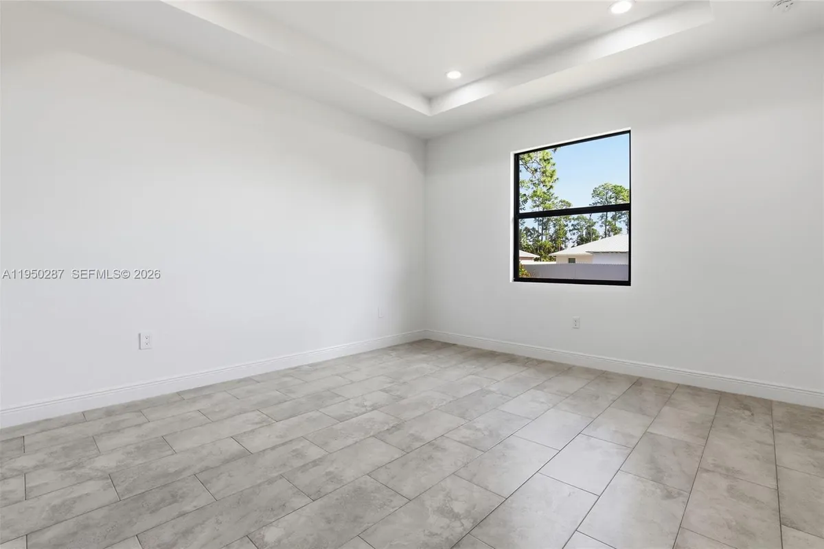 1087 Rugby Ln, La Belle FL 33935