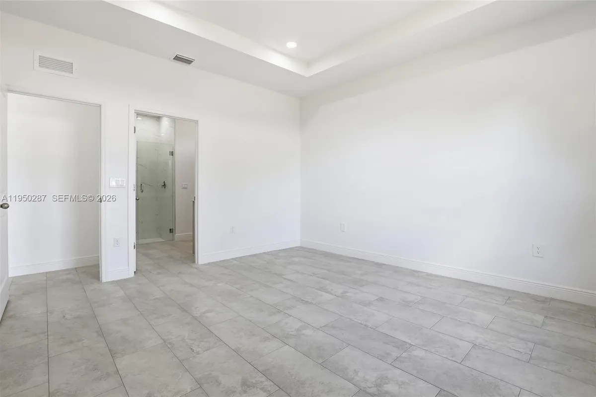 1087 Rugby Ln, La Belle FL 33935