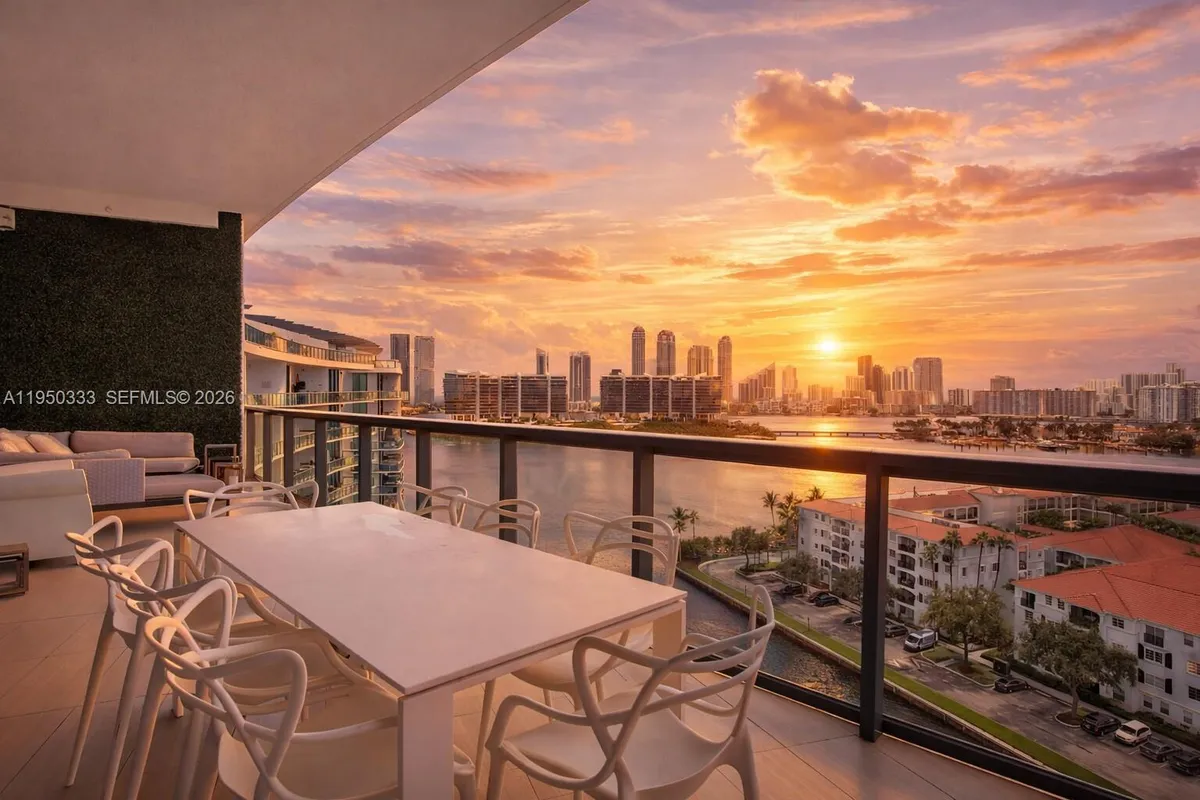 3250 NE 188th St, Aventura FL 33180