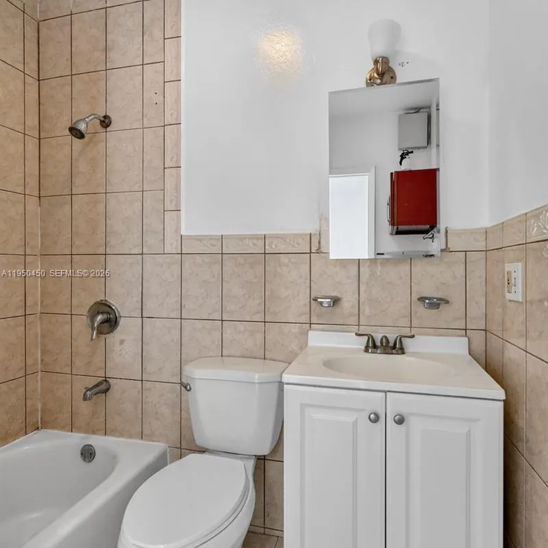 1498 NE 180th St # 0, North Miami Beach FL 33162