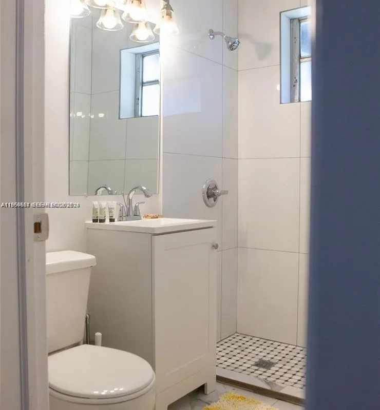 1821 Harding St, Hollywood FL 33020