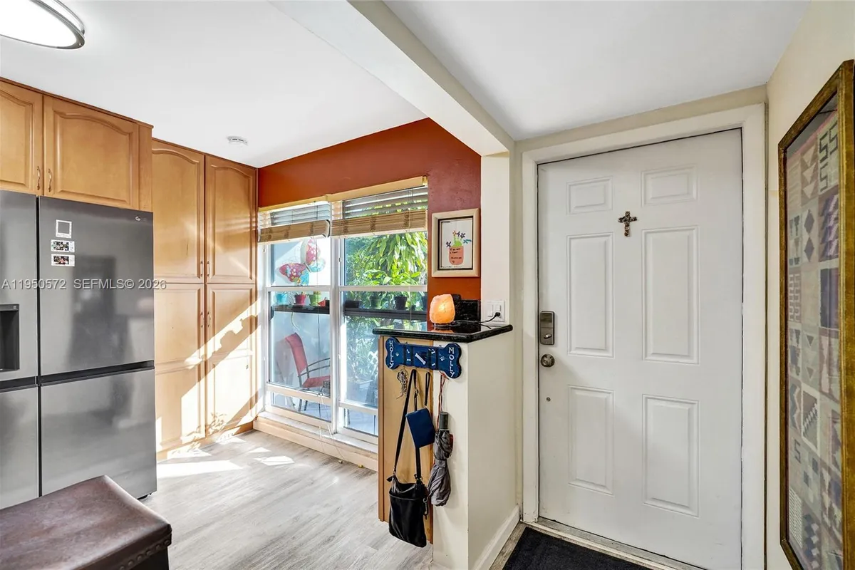 3302 Farragut St # 5C, Hollywood FL 33021