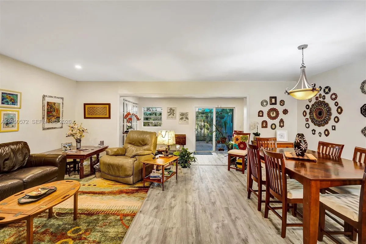 3302 Farragut St # 5C, Hollywood FL 33021