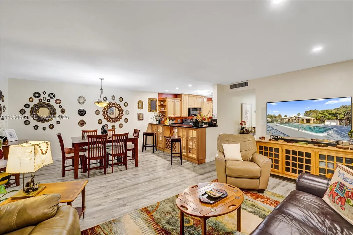 3302 Farragut St # 5C, Hollywood FL 33021