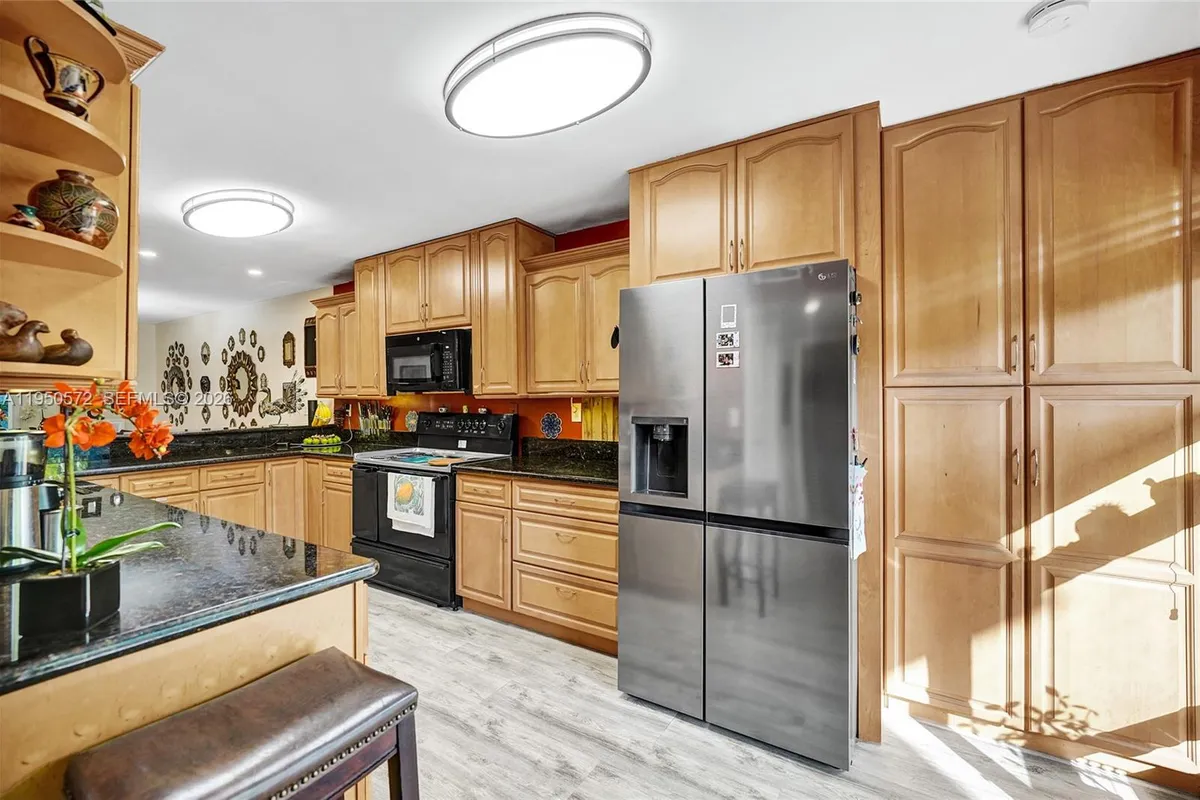 3302 Farragut St # 5C, Hollywood FL 33021