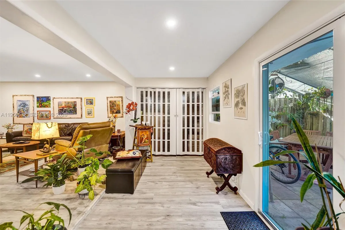 3302 Farragut St # 5C, Hollywood FL 33021