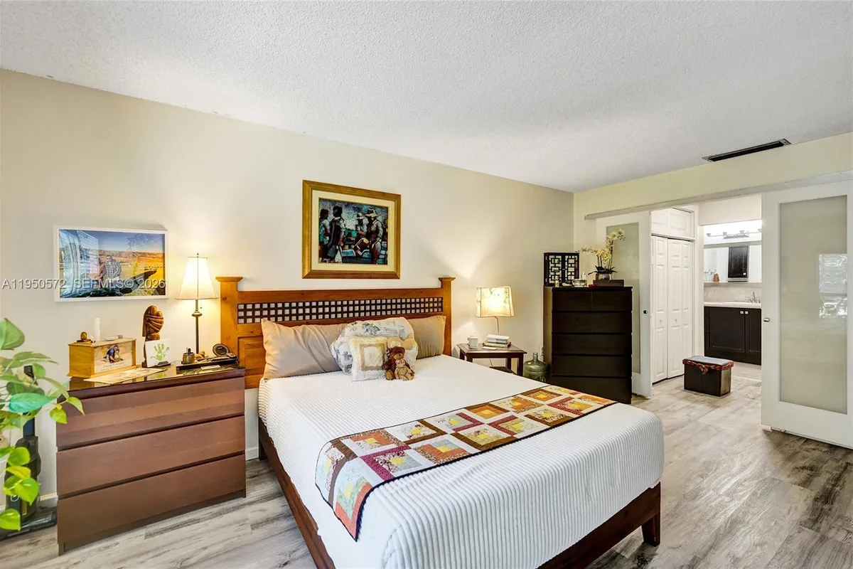 3302 Farragut St # 5C, Hollywood FL 33021