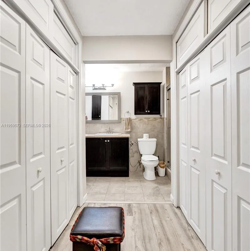 3302 Farragut St # 5C, Hollywood FL 33021