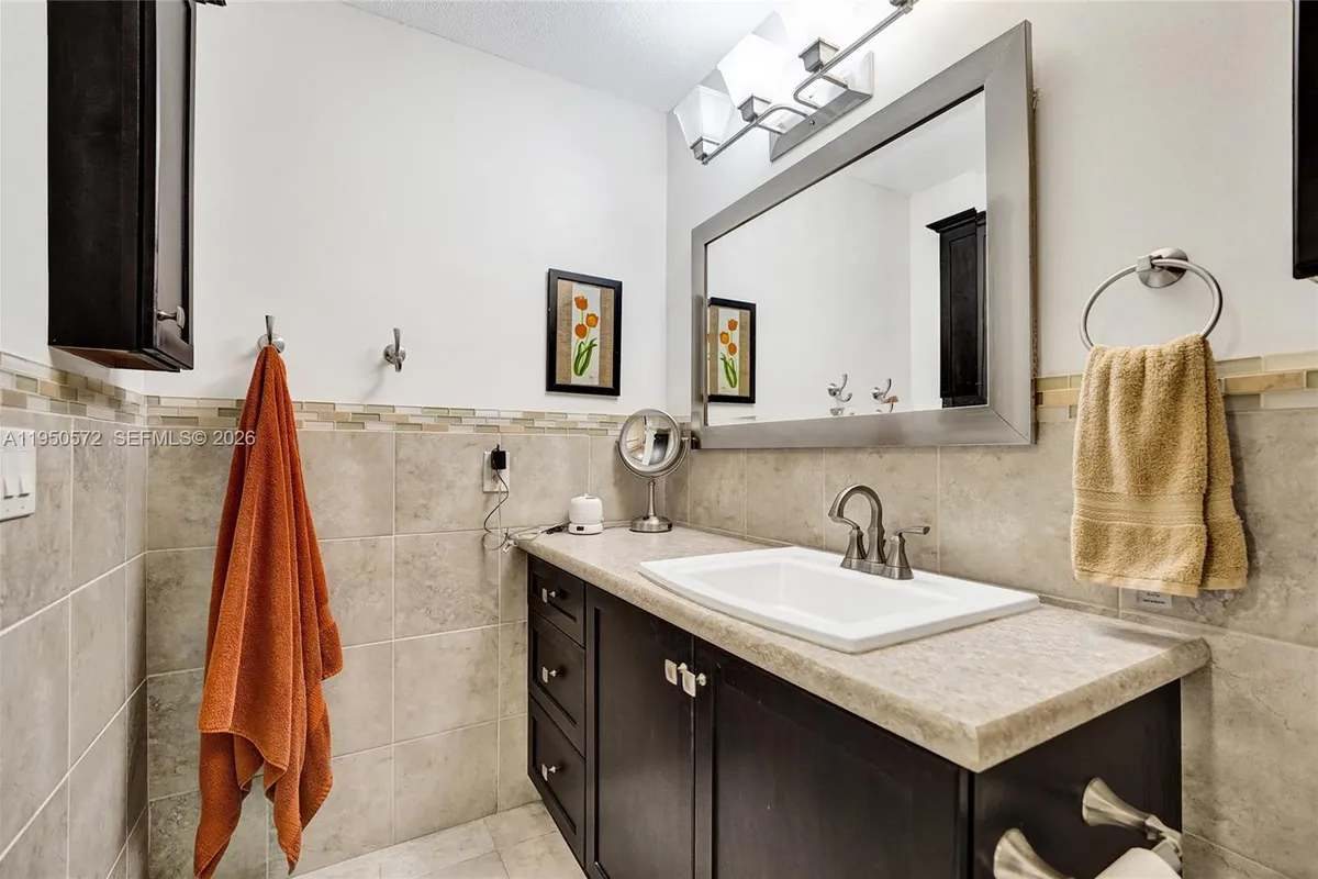 3302 Farragut St # 5C, Hollywood FL 33021