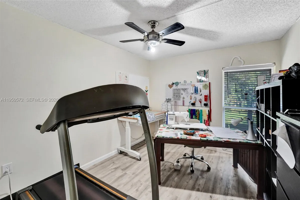 3302 Farragut St # 5C, Hollywood FL 33021