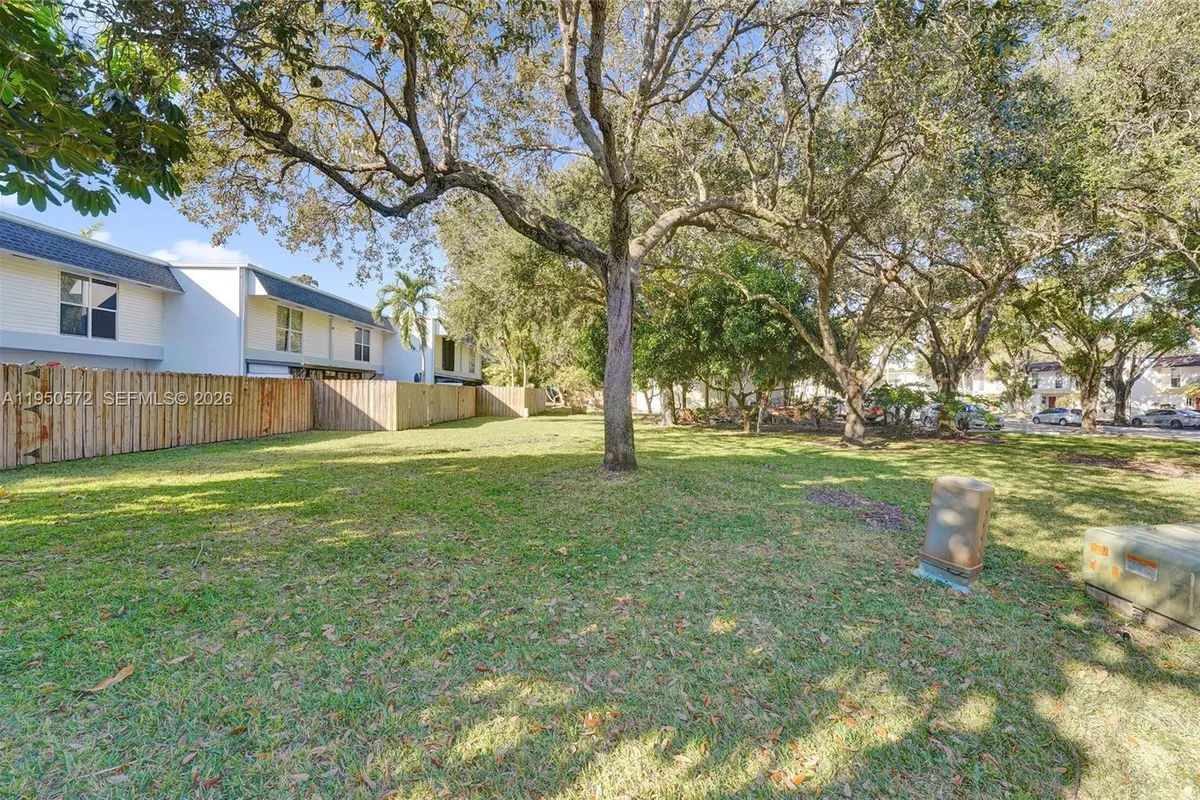 3302 Farragut St # 5C, Hollywood FL 33021