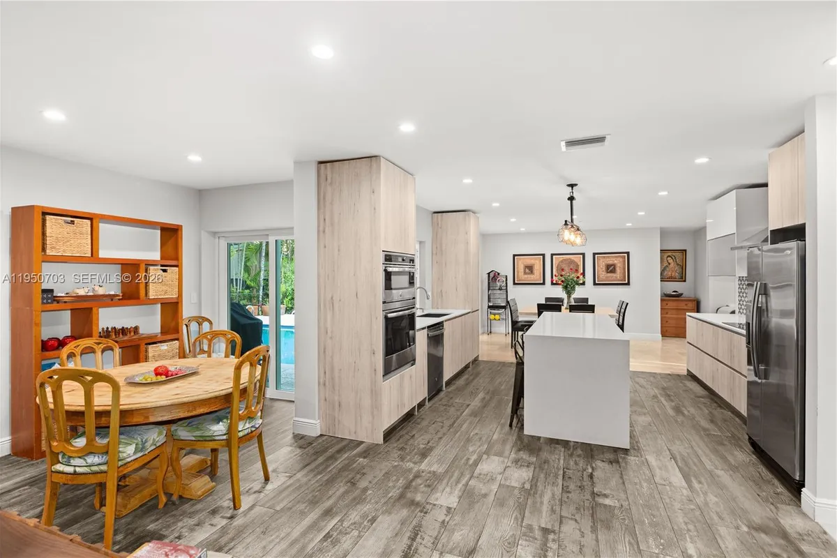 6809 Mentone St, Coral Gables FL 33146