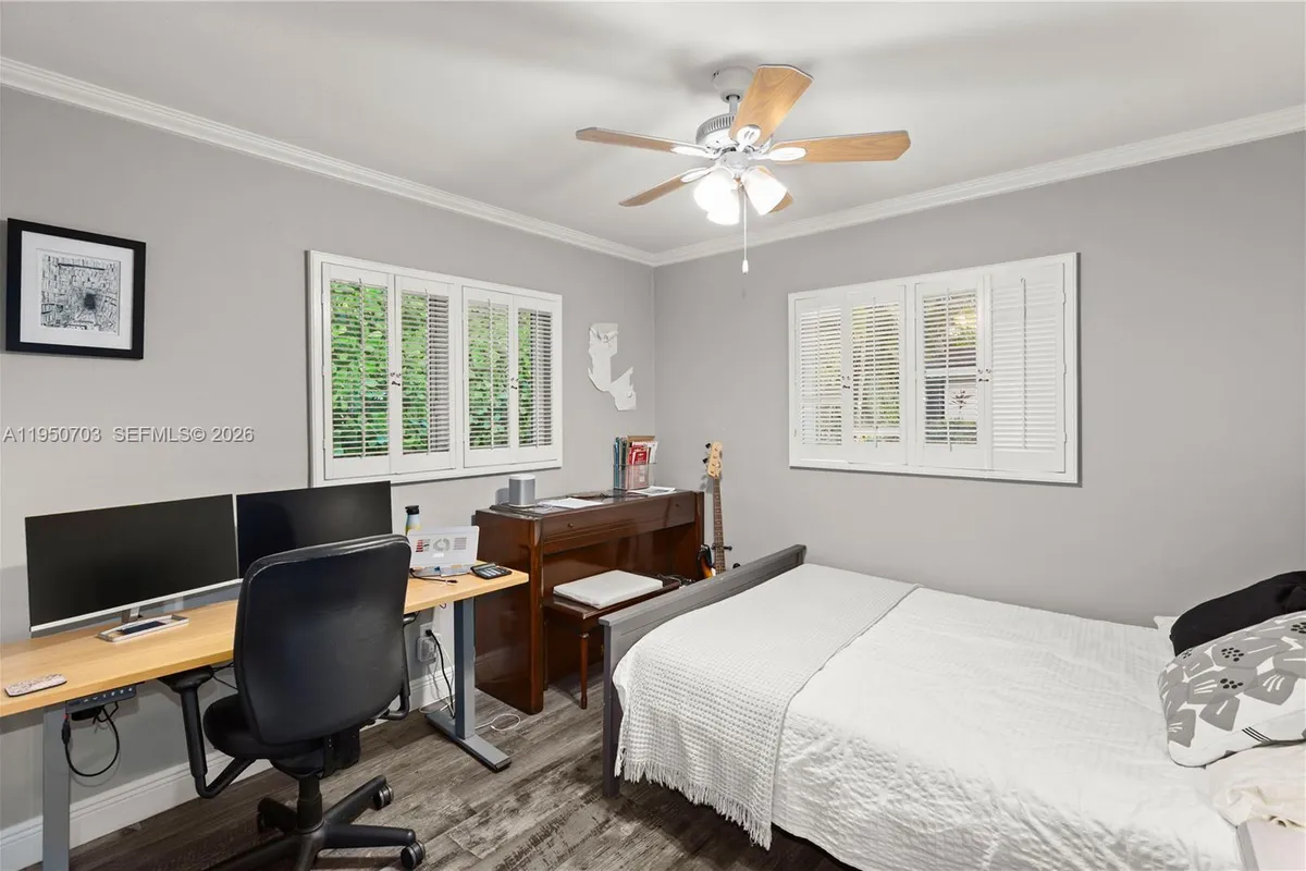 6809 Mentone St, Coral Gables FL 33146