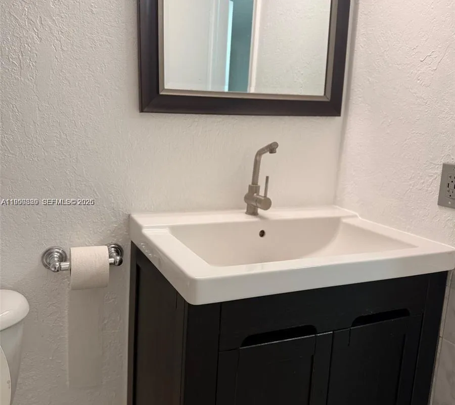 7477 SW 82nd St # C309, Miami FL 33143