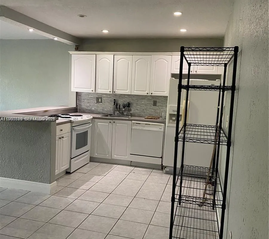 7477 SW 82nd St # C309, Miami FL 33143