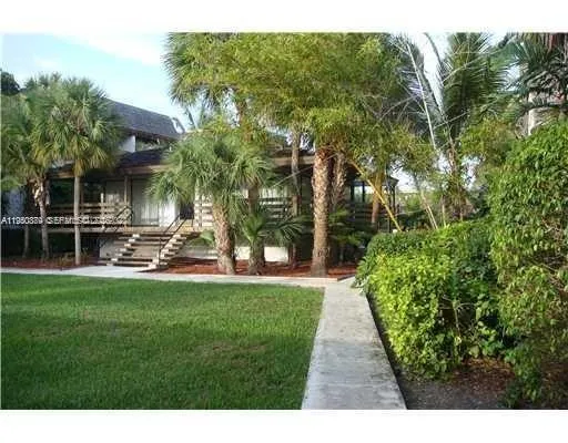 7477 SW 82nd St # C309, Miami FL 33143