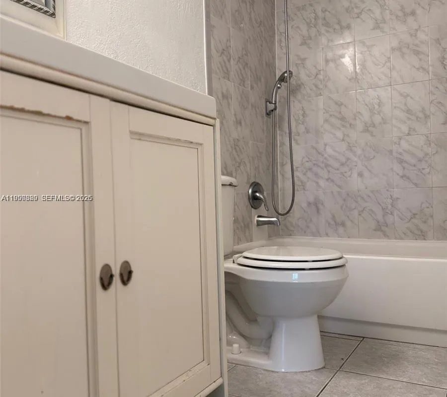 7477 SW 82nd St # C309, Miami FL 33143