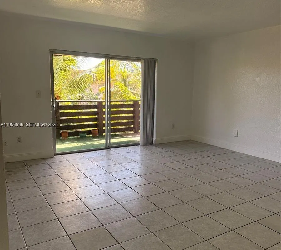 7477 SW 82nd St # C309, Miami FL 33143