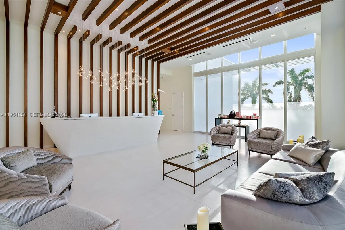 127 Quayside Dr, Jupiter FL 33477