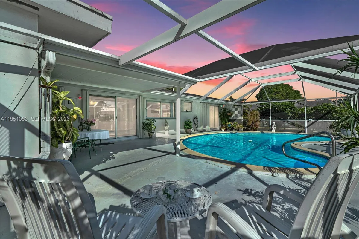 11260 SW 181st Ter, Miami FL 33157