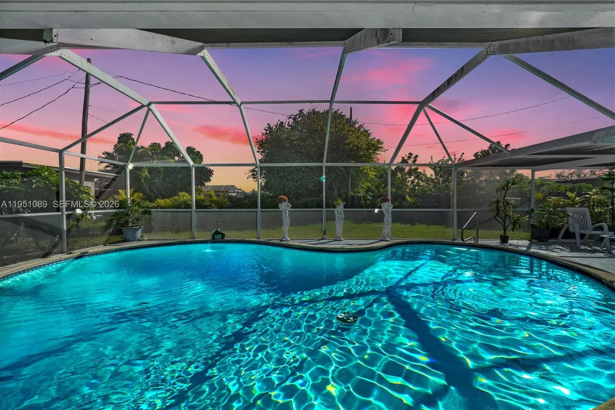 11260 SW 181st Ter, Miami FL 33157