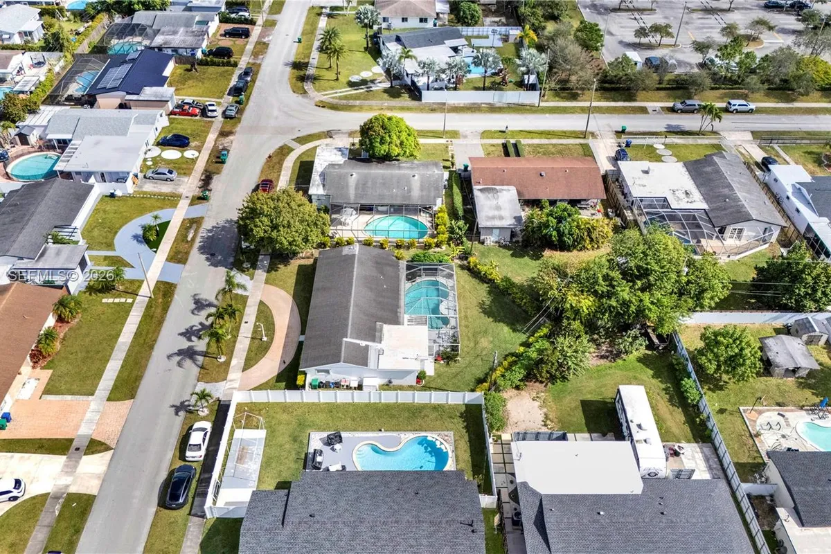 11260 SW 181st Ter, Miami FL 33157