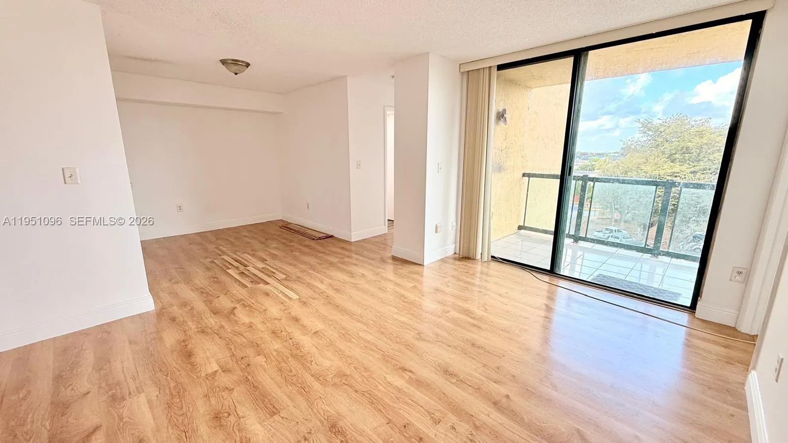 11800 SW 18th St # 4, Miami FL 33175