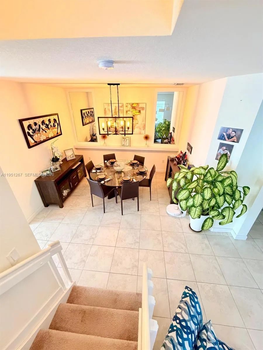 10306 W 33rd Ln, Hialeah FL 33018