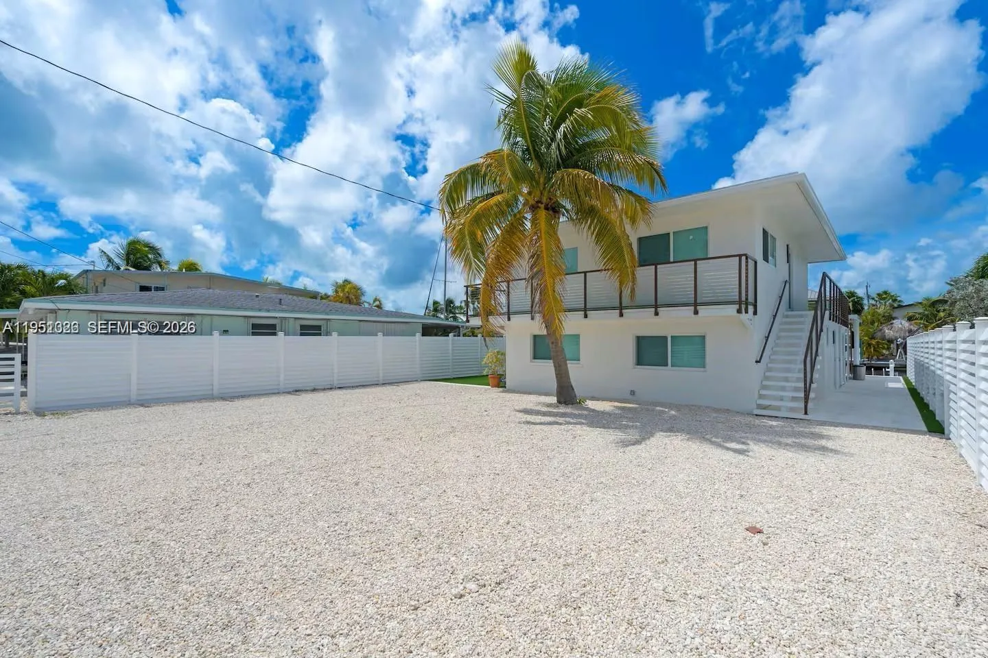 125 Gardenia St, Plantation Key FL 33070